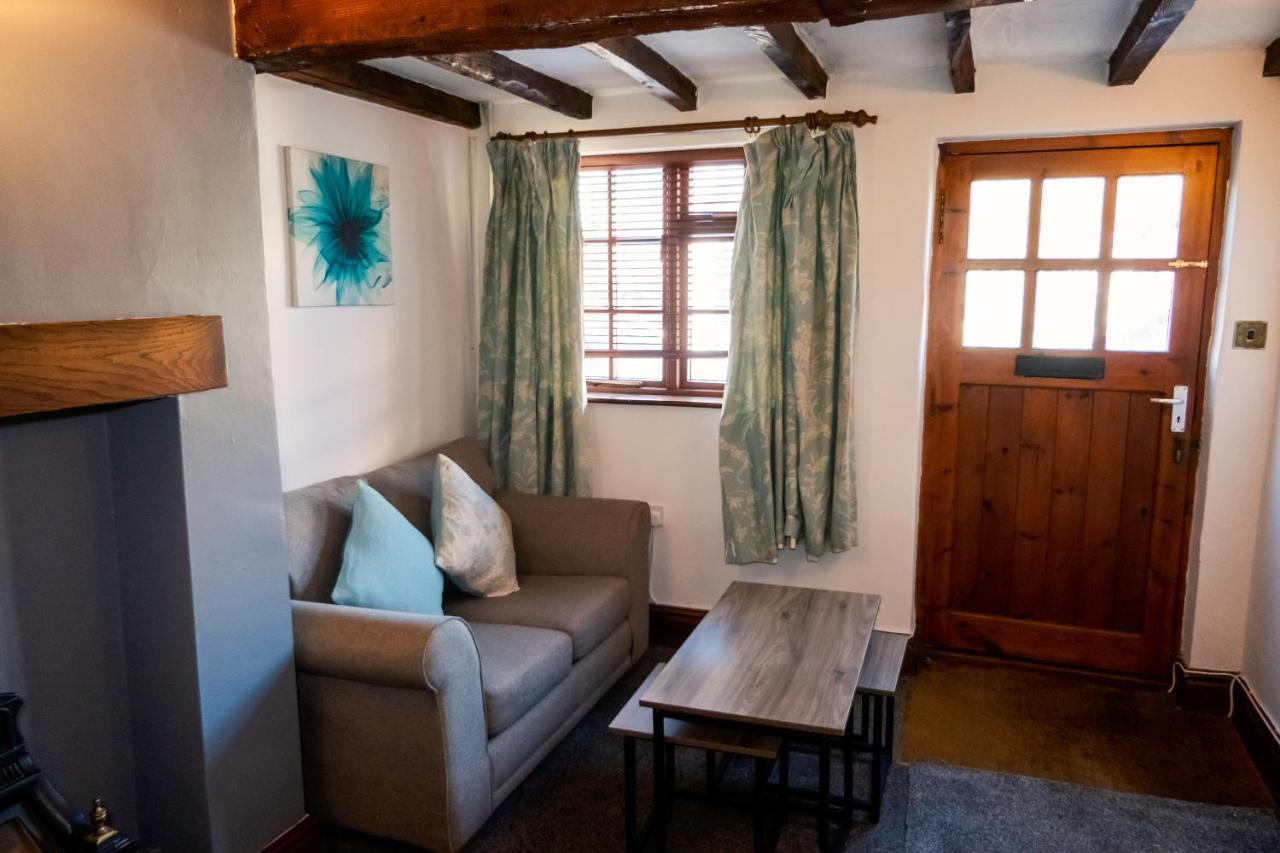 Agniti Cottage Derby Exteriér fotografie